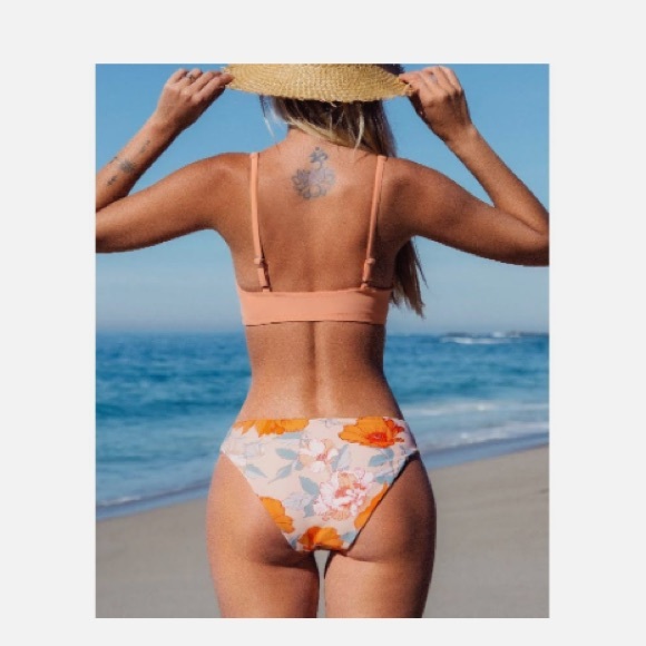 NEW Cupshe Romantic Flower Twist-Front Bralette and Hipster Bikini orange small - Picture 2 of 12